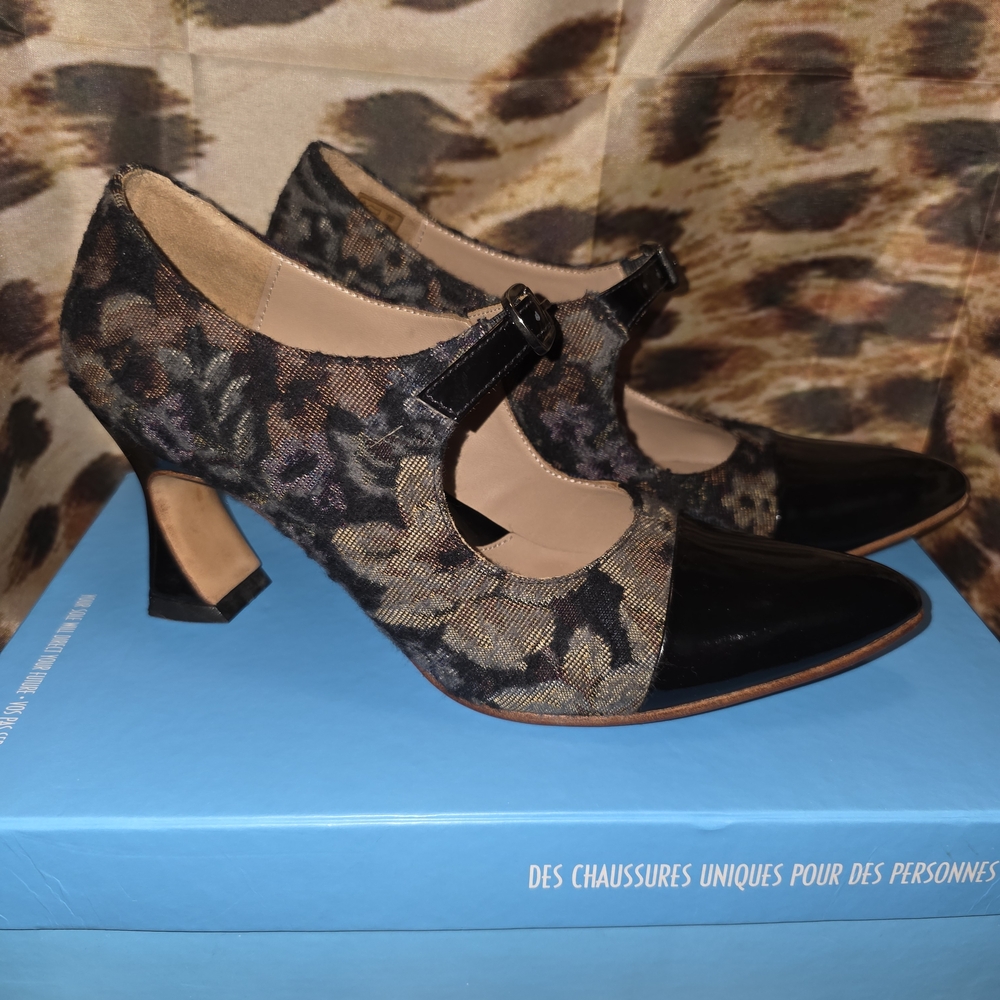 John Fluevog Big Presence MALALA Rare Floral Brocade Mary Jane Heels
